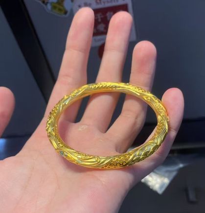 钱的“次抛黄金”竟成情人节爆款礼物！？瓦力游戏试玩买不起800多的黄金几十块(图3)