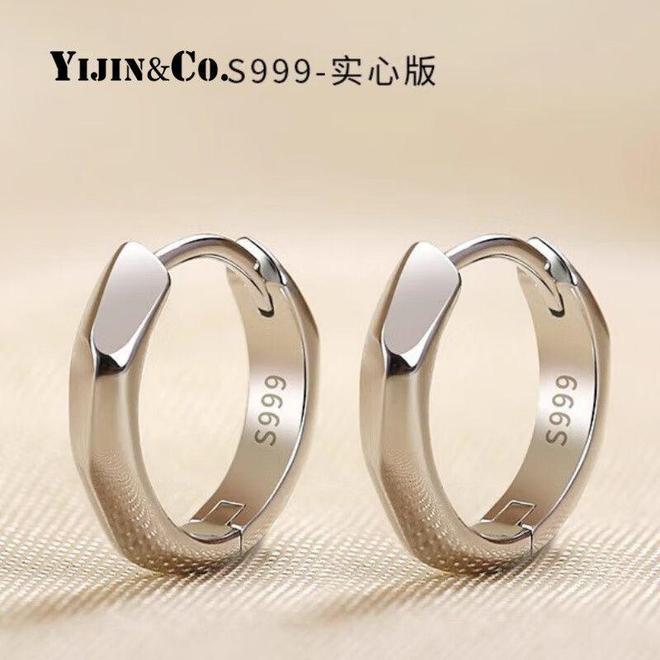 宝祝福到成人品味的优雅传承瓦力棋牌游戏银饰之美：从宝(图2)