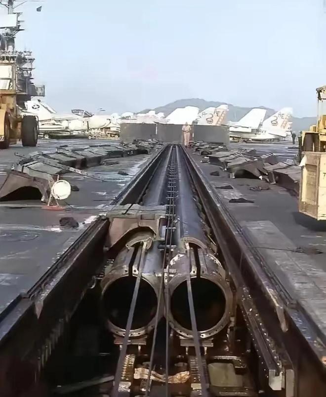 五角大楼这回麻烦了：航母数量将！瓦力棋牌美蒸汽弹射器公司成中企(图2)